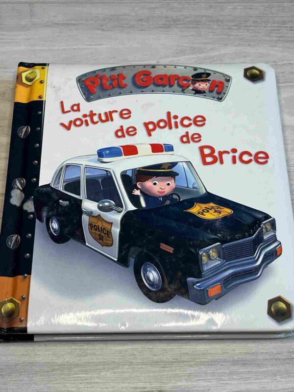 La voiture de police de Brice