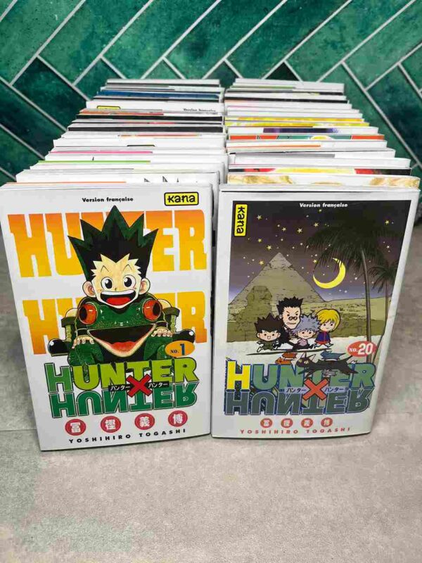 Gon, douze ans, décide de partir sur les traces de son père Jin, un hunter de renom. Il part donc passer l'examen, pendant lequel il va se lier avec ...