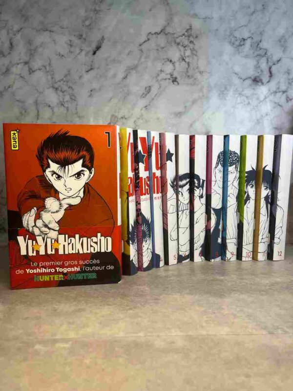 Yusuke Urameshi, 14 ans, est un parfait voyou en herbe, dont la seule occupation est de se battre. Considéré comme de la vermine par ses professeurs,