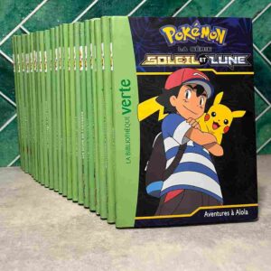 Voilà plusieurs nuits que Sacha fait d'étranges rêves, dans lesquels il rencontre des Pokémon légendaires d'Alola... Et, plus bizarre encore, un matin,