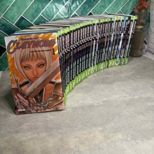 Les humains sont terrorisés par des êtres démoniaques capables de se fondre parmi eux. Leur seule chance de survie réside dans les mains des Claymores