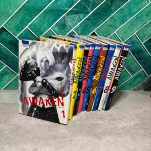 Un mal étrange frappe le Japon : un parasite inconnu transforme les personnes infectées en monstres difformes assoiffés de sang ! Homme à tête de girafe ,