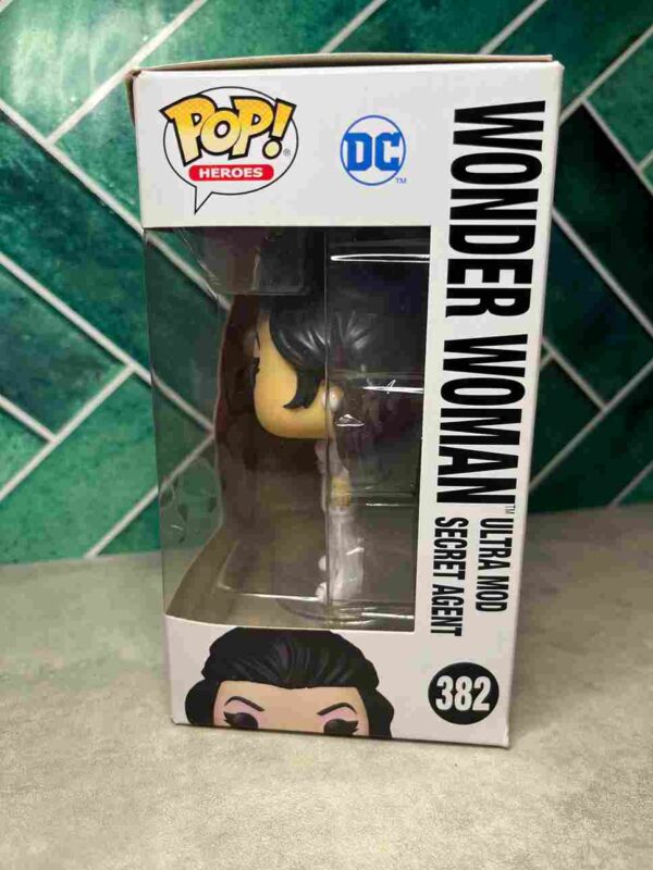 Funko Pop :  382 - Wonder Woman / Ultra Mod secret agent