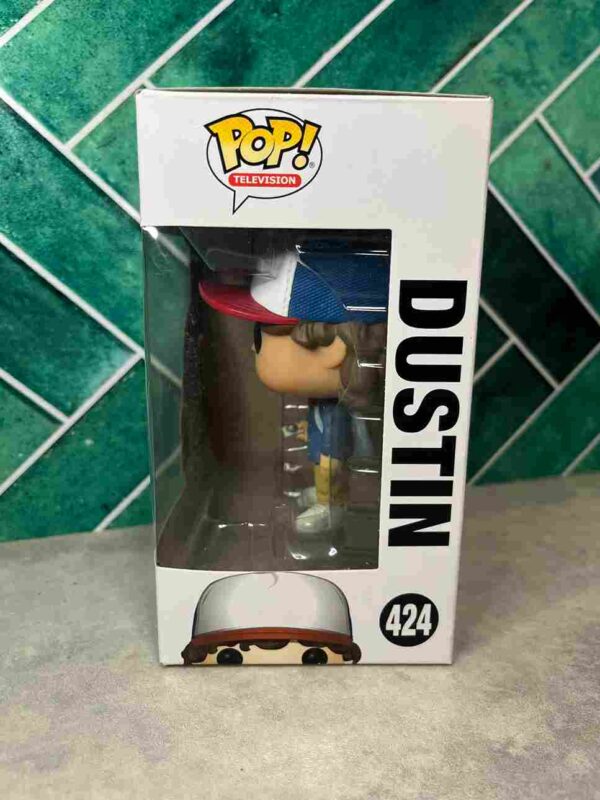 Funko Pop :   424   Stranger Things Netflix  /  Dustin