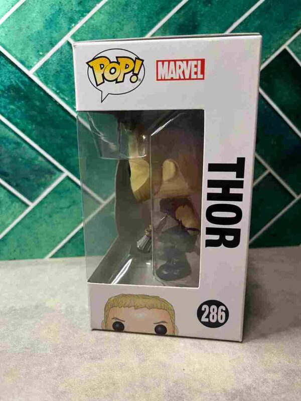 Funko Pop :    286    Avengers Infinity War  / Thor