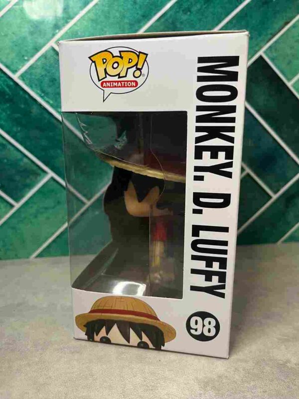Funko Pop :   98  One Piece  /  Monkey . D . Luffy