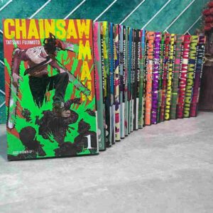 Pour rembourser ses dettes, Denji, jeune homme dans la dèche la plus totale, est exploité en tant que Devil Hunter avec son chien-démon-tronçonneuse