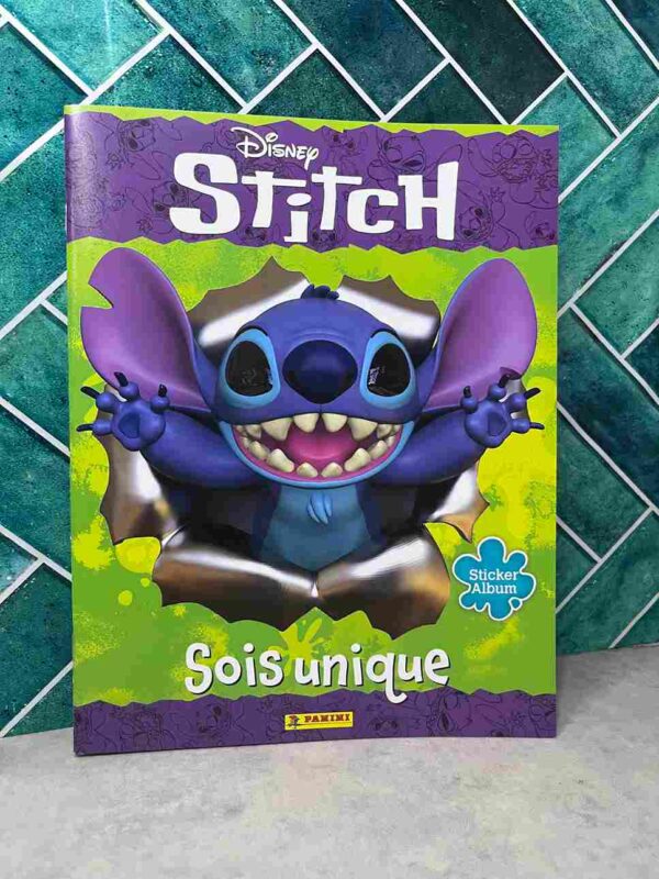 Pour remplir ton album, pars à la recherche des 192 stickers de la collection, et parmi eux, les 48 stickers brillants !Dans ton album, tu trouveras aussi