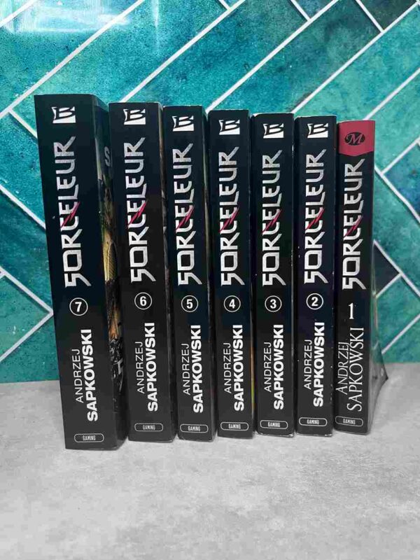 Sorceleur - The witcher  / Tome : 1 a 7    De :  Andrzej Sapkowski