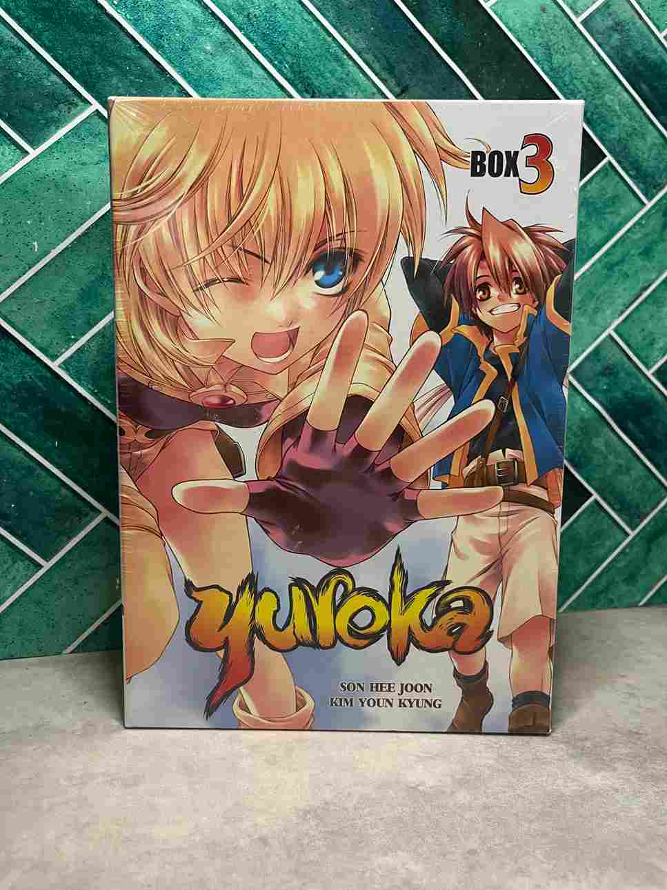 Jangkun, Kwansu et Wunsuk sont trois lycéens tout ce qu'il y a de plus banal. Mais une fois plongés dans le monde virtuel du jeu "Lost Saga", ils deviennent