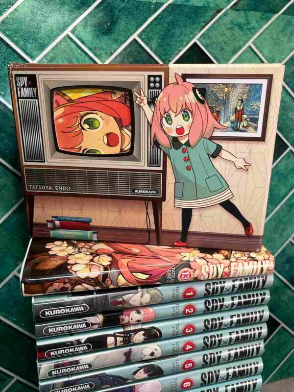 Spy X Family : Collection Complète - 15 Tomes ( Coffret 11 et 15 collector + 13 collector )