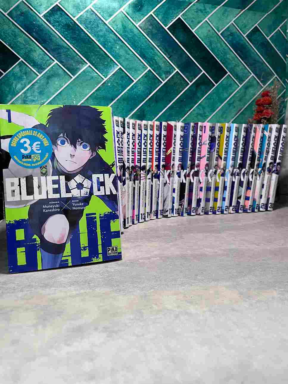 Coupe du monde 2018, l'équipe de football du Japon est éliminée en huitièmes de finale... Ce nouvel échec incite l'Union japonaise de football à fonder le