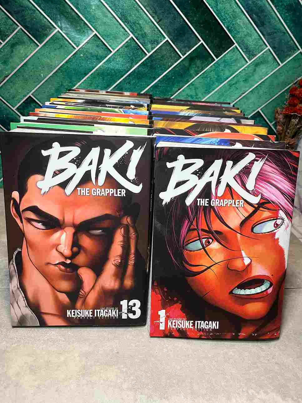 Prêt à tout pour vaincre l'être le plus fort du monde... son père !! Sorti de nulle part, un mystérieux adolescent élimine un à un tous les meilleurs ...