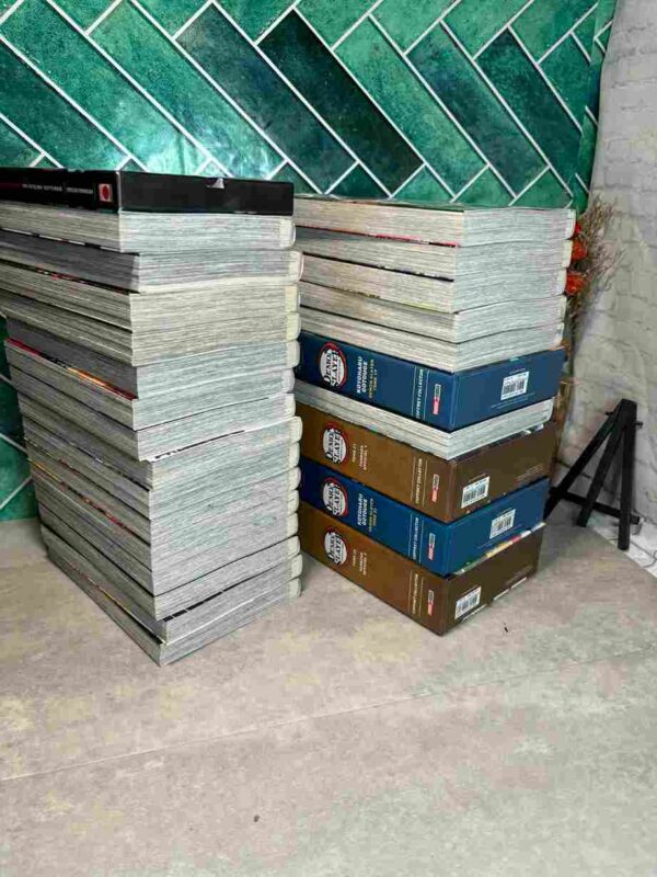 Demon Slayer  : Collection Complète - 25 Tomes ( 4 coffrets collectors+ goodies )