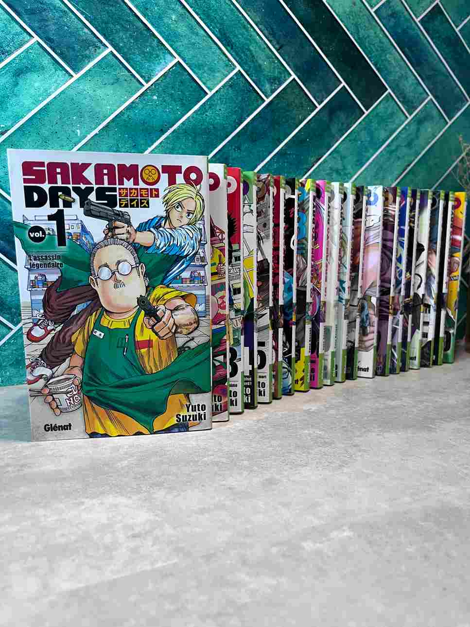 Taro Sakamoto est un assassin légendaire, le meilleur d'entre tous, craint par tous les gangsters, adulé par ses pairs. Mais un jour... il tombe amoureux