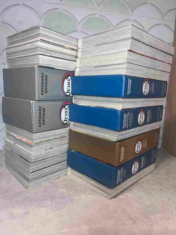 Demon Slayer  : Collection Complète - 25 Tomes ( 4 coffrets collectors + illustration - etc )