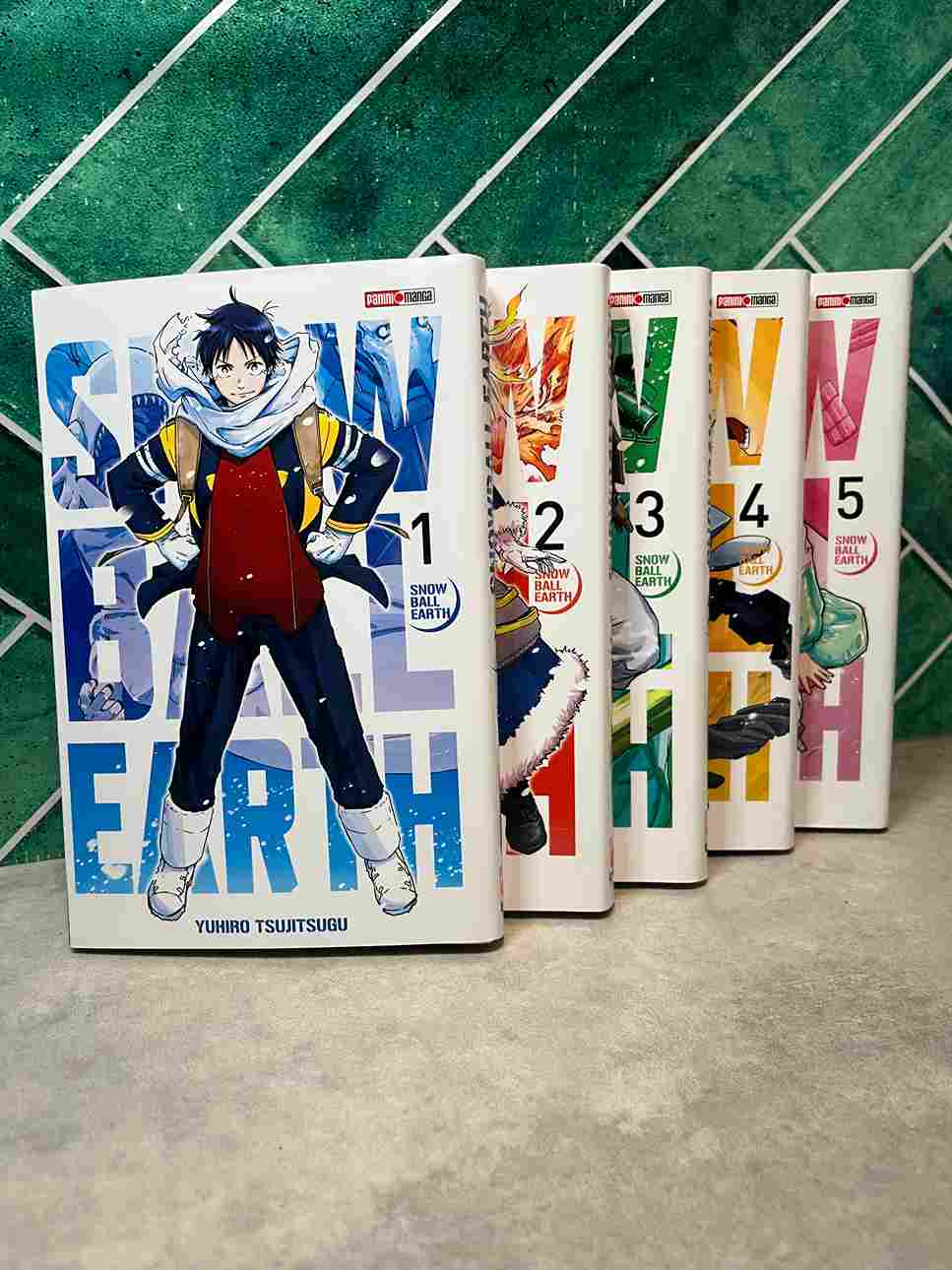 Tetsuo est un garçon timide toujours accompagné de Yukio, un robot géant qu'il a lui-même construit. Les deux compagnons sont parvenus au terme d'une