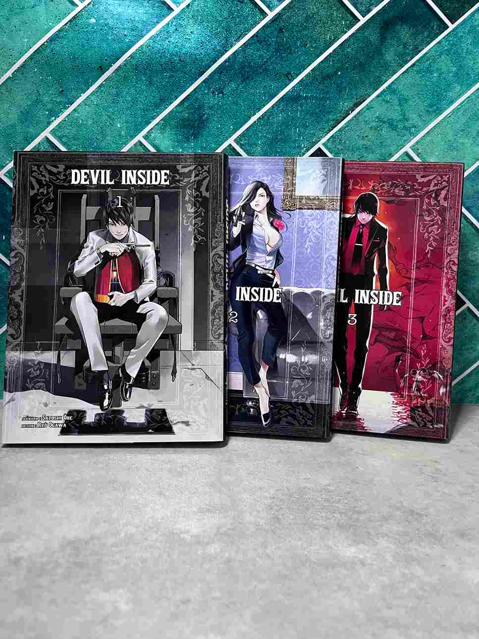 Jun est un brillant étudiant. Orphelin de bonne famille, il habite dans un somptueux manoir avec de nombreux domestiques dont Kanae qu'il aime tout