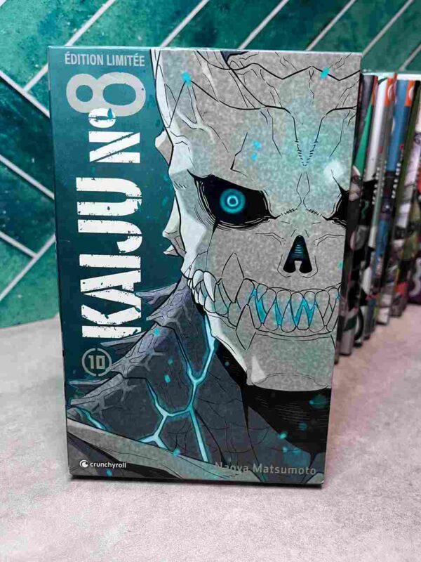 Kaiju N°8 : Collection Complète - 17 Tomes ( 4 Tomes Collectors & Coffrets )