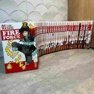 L'humanité est terrifiée par le phénomène de combustion humaine. Des brigades spéciales Fire Force ont donc été mises en place avec pour mission .....