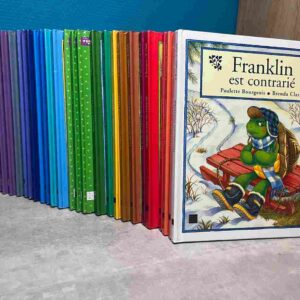 Franklin la Tortue - Il apprend à grandir, va à l'école et résout de petits soucis du quotidien avec ses parents et ses amis.